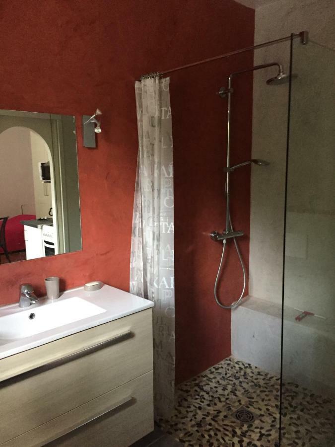 Les Volets Lavande Aubignan Esterno foto